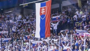 Slovenský hokej aj futbal pracujú na rýchlom návrate fanúšikov