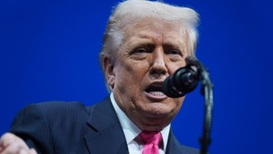 Podľa Donalda Trumpa kongresmani vyzývajúci vojakov na neuposlúchnutie rozkazov sú zradcovia