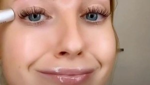 Všetci si myslia, že ich má umelé: Zoe prezradila tajomstvo dlhých a hustých mihalníc