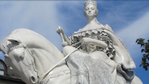 Mária Terézia si brázdi cestu do hlavného mesta