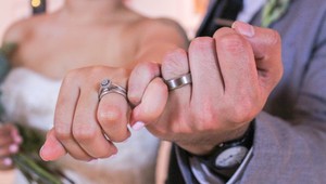 Slovenský herec sa TAJNE oženil