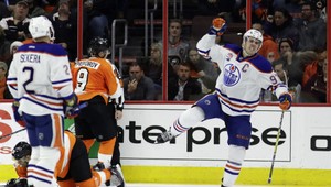 Sekera s gólom a asistenciou. Halák ani Budaj nechytali