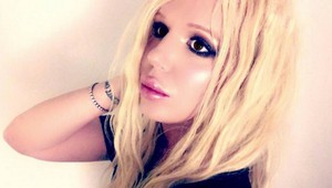 Mladík minul majetok, aby vyzeral ako Britney Spears. TU je výsledok. FOTO + VIDEO!