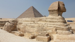 Uzavreli egyptské pyramídy a Sfingu: Z mimoriadnych príčin