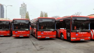 Chceli sa povoziť na autobuse, tak sa rozhodli jeden ukradnúť