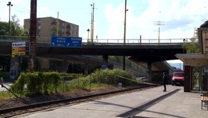 V Žiline po požiari vyhlásili mimoriadnu situáciu. Vlaková a cestná doprava zostala obmedzená