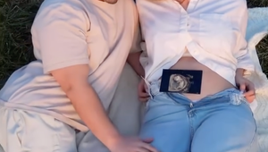 Slovenskí influenceri oznámili tehotenstvo videom, ktoré valcuje internet!