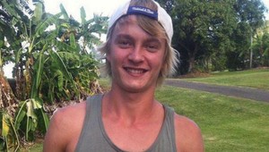 Tínedžer chcel zapôsobiť na dievča, skočil do rieky plnej krokodílov