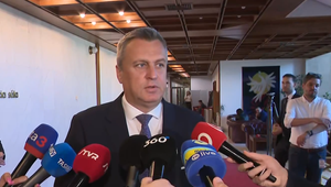 Tlačová beseda predsedu SNS Andreja Danka k aktuálnym témam