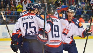 Vůjtek zamával pätici hráčov. Kto si nezahrá na MS?