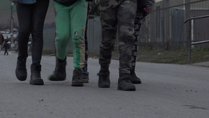 Na východe si "kúpite" dieťa za 80 eur. Monitoring odhalil aj problém so žobraním a užívaním toluénu