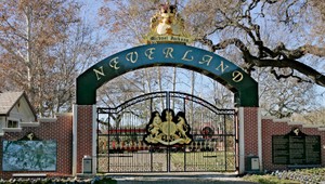 Jacksonov ranč Neverland na predaj. CENA: 100 miliónov dolárov!