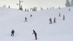 Predvianočné Tatry. Lyžiari brázdili svahy jedna radosť