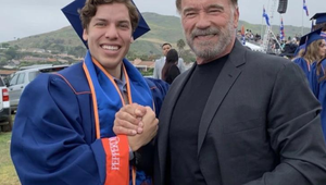 Prečo sa tak rozhodol? S otcom má spoločné mnoho, slávne priezvisko však nechce!