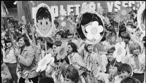 Tak toto je poriadne RETRO: Takto sa kedysi oslavoval 1. máj!