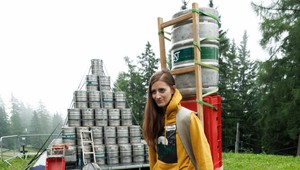 Každý kilometer pomáha: „Vysokohorká výzva“ Radegastu podporuje tatranských nosičov