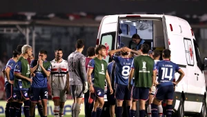 Futbalista dostal počas zápasu zástavu srdca, mal iba 27 rokov