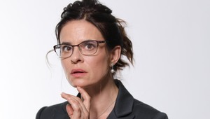 V takové roli jste ji ještě nikdy neviděli: Zuzana Fialová jako roztržitá ředitelka luxusního hotelu!