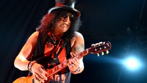 Slashovi (49) z Guns N' Roses vraj krachuje manželstvo