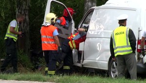 Vodič vo vysokej rýchlosti narazil do mohutnej brezy. Podľa zdroja TV JOJ išlo o úmysel