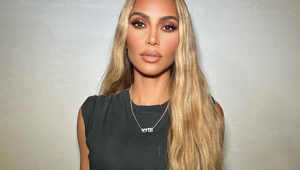 Kim Kardashian ukázala svoje vlasy a ženy zostali v šoku: Iba týchto pár chlpov má na hlave?