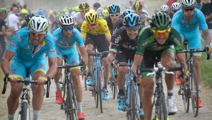 Froome odrazil atak Quintanu, Sagan definitívne zelený