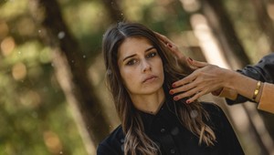 „Pesničku som napísala necelé dve hodiny po tom, ako som videla film Správa," prezradila Martausová