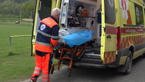 Vodič zneužil záchranársky koridor. Takmer nabúral do sanitky s ťažko zraneným pacientom