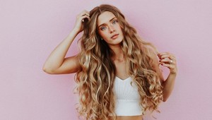 VIDEO je hitom internetu: Neuveríte, že sa aj toto dá so ženskými vlasmi urobiť