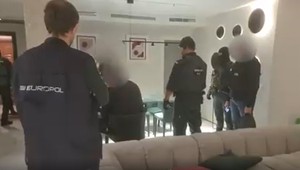Celoeurópska akcia proti nebezpečnej drogovej skupine: Slovenskí elitní policajti zadržali u nás 7 ľudí