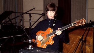 Gitara za milión dolárov! Lennon na nej nahral jednu pesničku