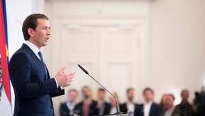 Predčasné voľby v Rakúsku vyhrala strana bývalého premiéra Sebastiana Kurza