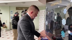 Robert Fico na NAKA: Vyšetrovateľ ho vypočúva v prípade obvineného exministra Žigu