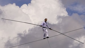 Chôdza po lane je hračka!