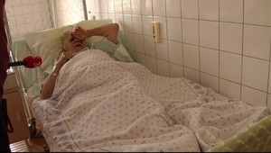 Prepadával staršie ženy. Dôchodkyňa skončila s otrasom mozgu