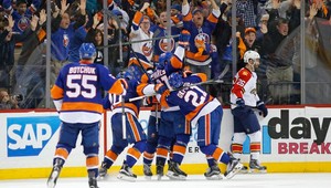 Ovečkin proti Crosbymu, postup Dallasu aj Islanders