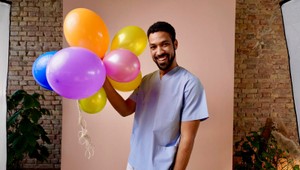 Victor Ibara: Stres v práci zajedám v nemocničnom bufete – rovnováhu medzi pracovným a súkromným životom zatiaľ stále hľadám