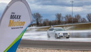 OMV sa stará o bezpečnosť a učí vodičov ako jazdiť v zimných podmienkach