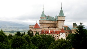 Víkendová romantika na zámku. Ladislav ju doprial Márii už 14. krát