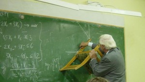 Platy učiteľov sú o tretinu nižšie ako je celoštátny priemer