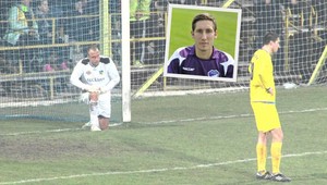 Bude gól roka z druhej maďarskej ligy? Zázračná pätička spoza šestnástky!