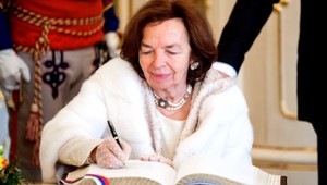 Slovenka máva s českou vládou