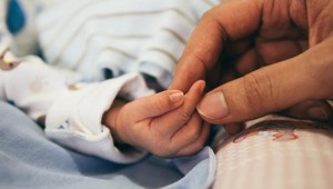 Zúfalá mamička prosí o radu: Má takto vyzerať jazva po cisárskom?