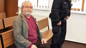 Opitý Fín blúdil na cestách s mapou Československa