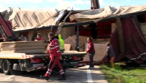 Vodič kamiónu jazdil pod vplyvom alkoholu. Chýbalo málo a mohla sa stať tragédia