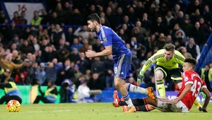 Súboj holandských trénerov na Stamford Bridge nerozhodne