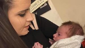 Kým ona rodila, jej muž ju podvádzal s vlastnou matkou: Neuveríte, ako to skončilo!