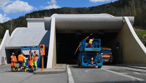 Braniskom prejde denne 16-tisíc áut. NDS chce postaviť druhú rúru