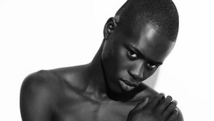 Model z letáku Lidlu prehovoril. Reakcie na Facebooku mu naháňajú strach