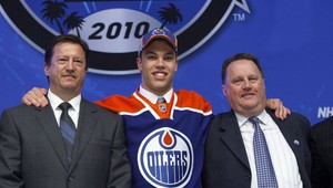 Jednotku draftu Halla získal Edmonton, najlepší Slovák v 2.kole
